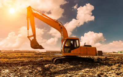 Trackhoe vs. Backhoe: Choosing the Right Equipment for Your Construction Project