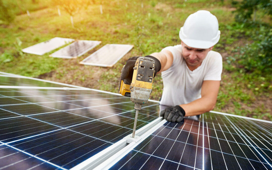 Installing Solar Panels on a Home: A Guide for Aspiring Solar Contractors